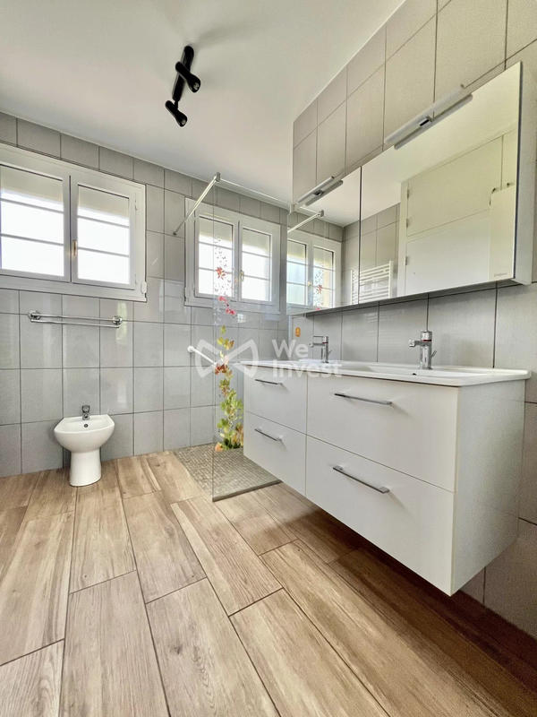 Villa - 171 m² - 7 pièces