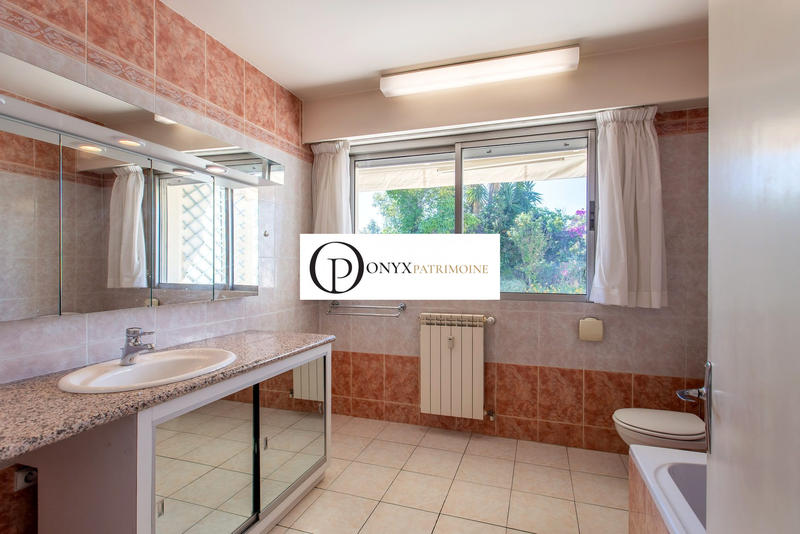 Appartement - 144 m² - 4 pièces