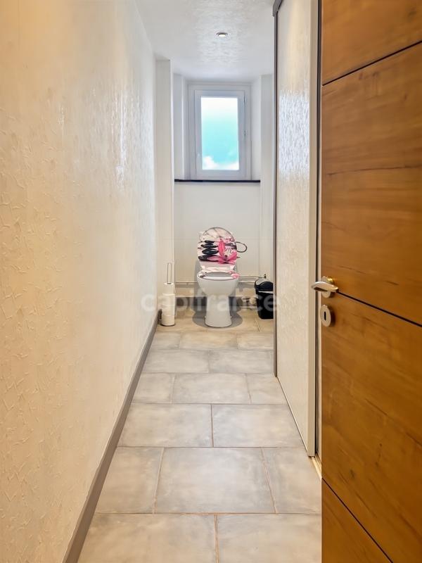 Appartement - 128 m² - 5 pièces