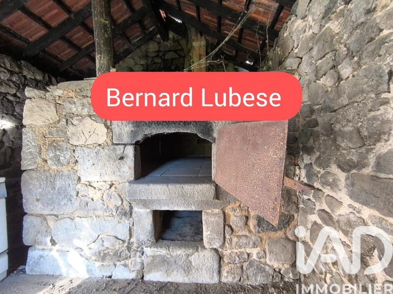 Maison - 90 m² - 8 pièces