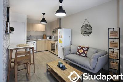 Chambre - 9 m² - 1 pièce