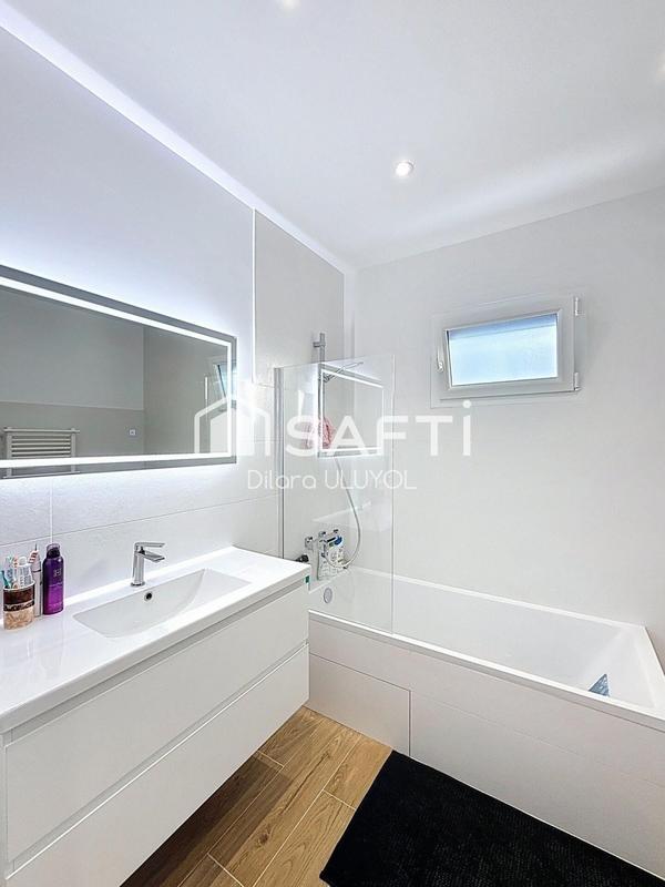 Maison - 111 m² - 5 pièces