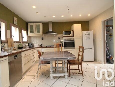 Maison - 160 m² - 8 pièces