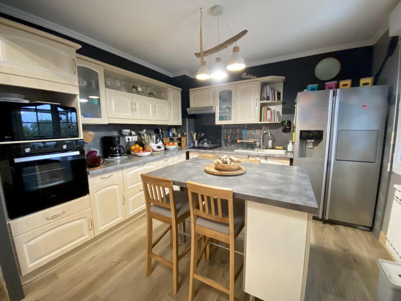 Maison - 107 m² - 6 pièces