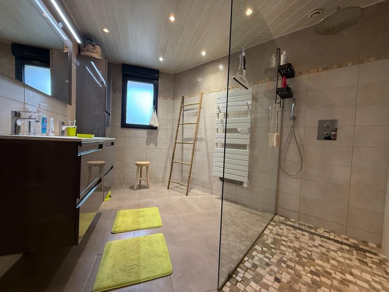 Maison - 115 m² - 4 pièces