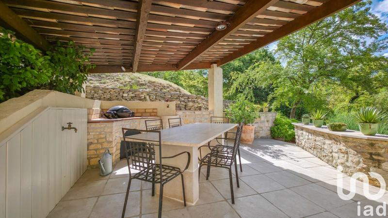 Maison - 160 m² - 8 pièces