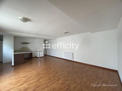 Maison - 68 m² - 3 pièces