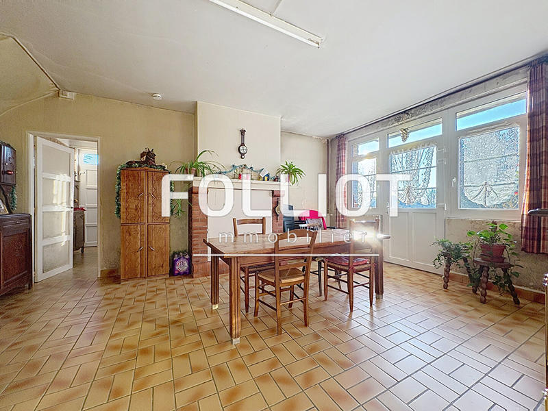 Maison - 121 m² - 6 pièces