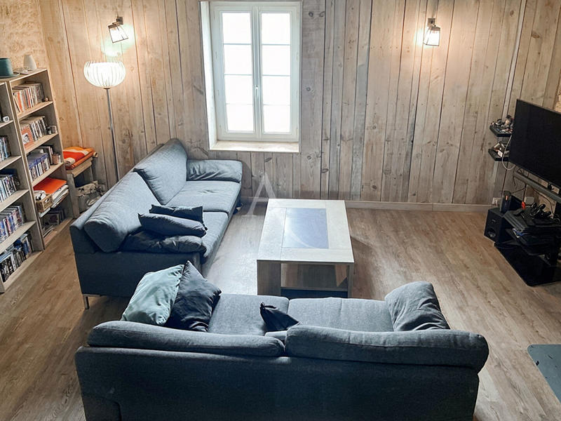 Maison - 153 m² - 7 pièces