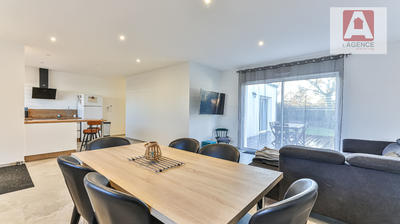 Maison - 99 m² - 4 pièces