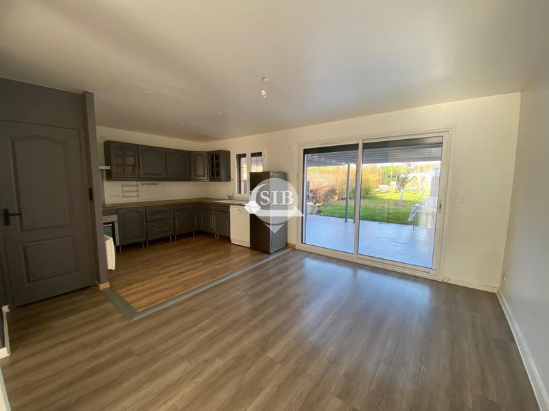 Maison - 98 m² - 6 pièces