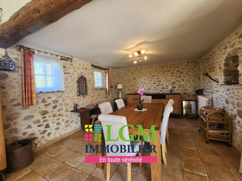 Mas - 220 m² - 5 pièces