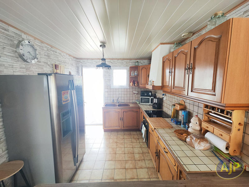 Maison - 97 m² - 6 pièces