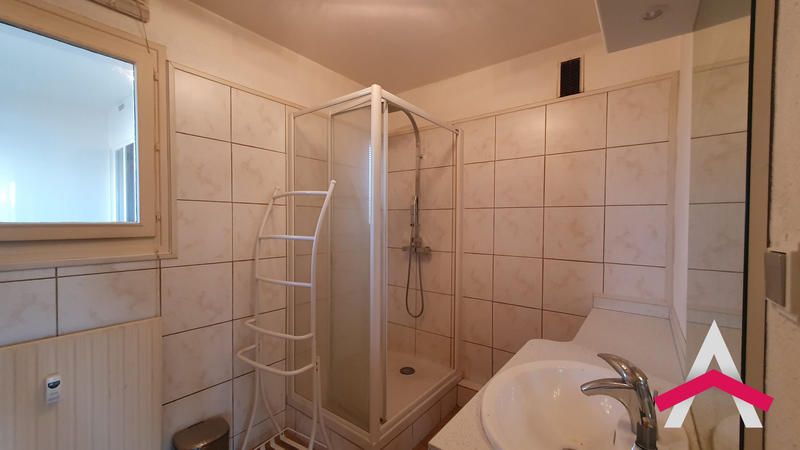 Appartement - 98 m² - 5 pièces