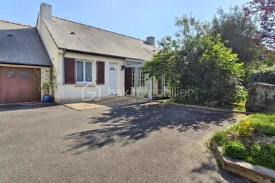 Maison traditionnelle - 85 m² - 5 pièces