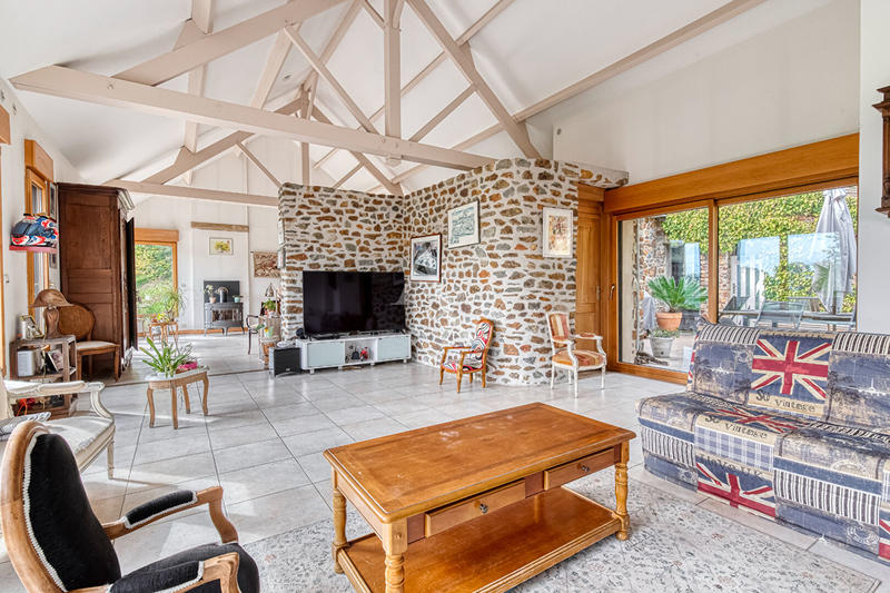 Maison - 178 m² - 6 pièces