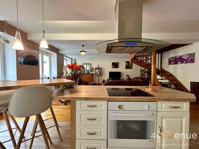 Appartement - 141 m² - 5 pièces