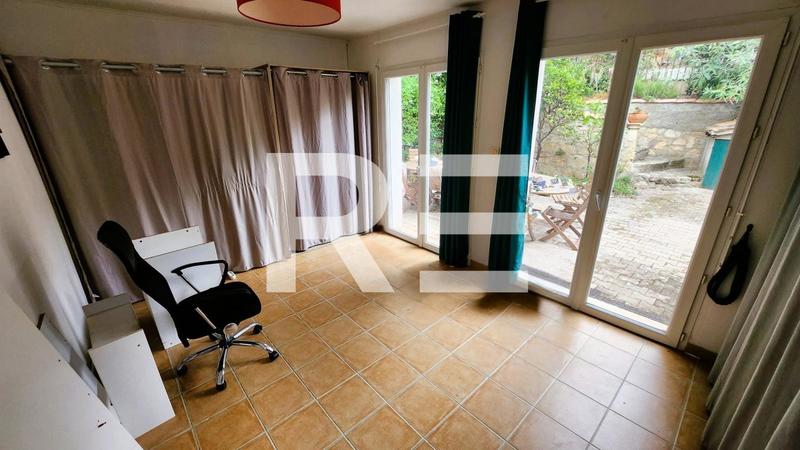 Maison - 170 m² - 8 pièces