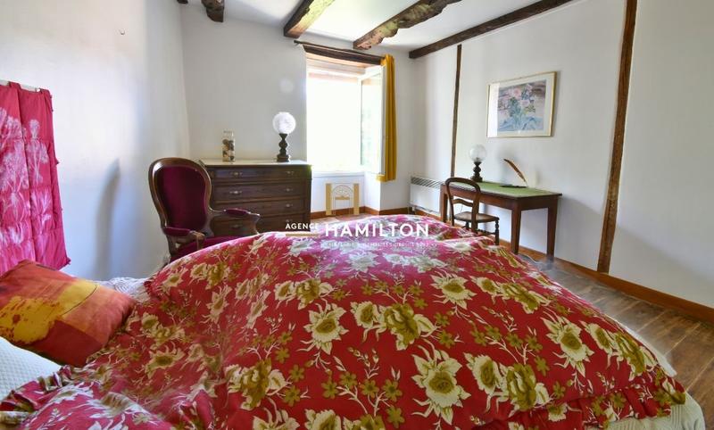 Propriété - 223 m² - 8 pièces