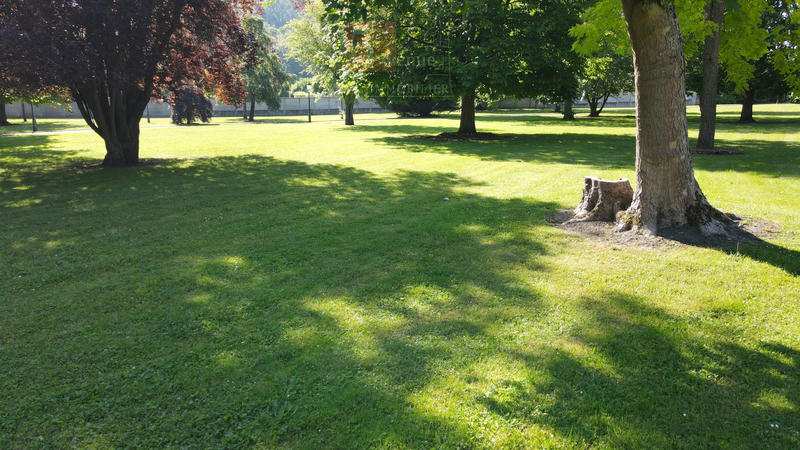 Maison - 430 m² - 12 pièces