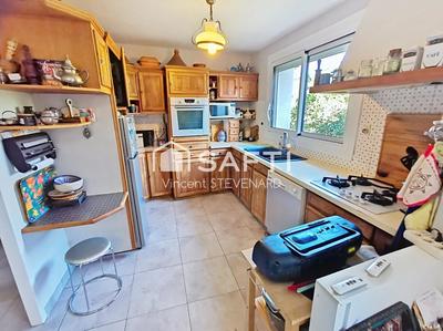 Maison - 138 m² - 6 pièces