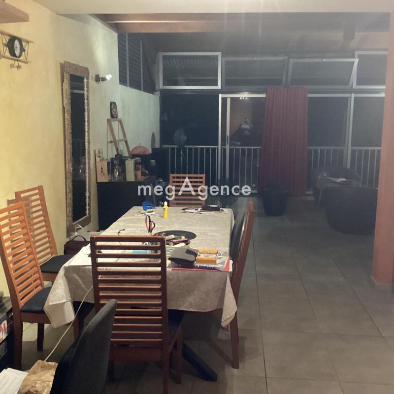 Appartement - 100 m² - 3 pièces