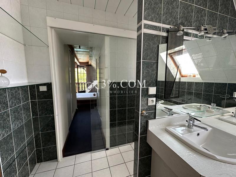 Maison - 169 m² - 5 pièces