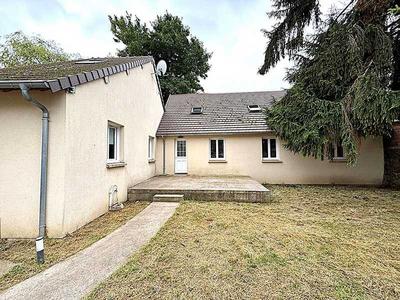 Maison - 99 m² - 6 pièces