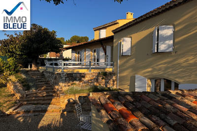 Maison - 205 m² - 6 pièces