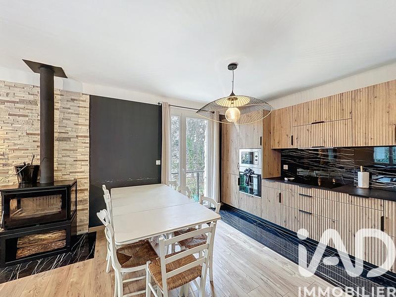 Maison - 121 m² - 5 pièces