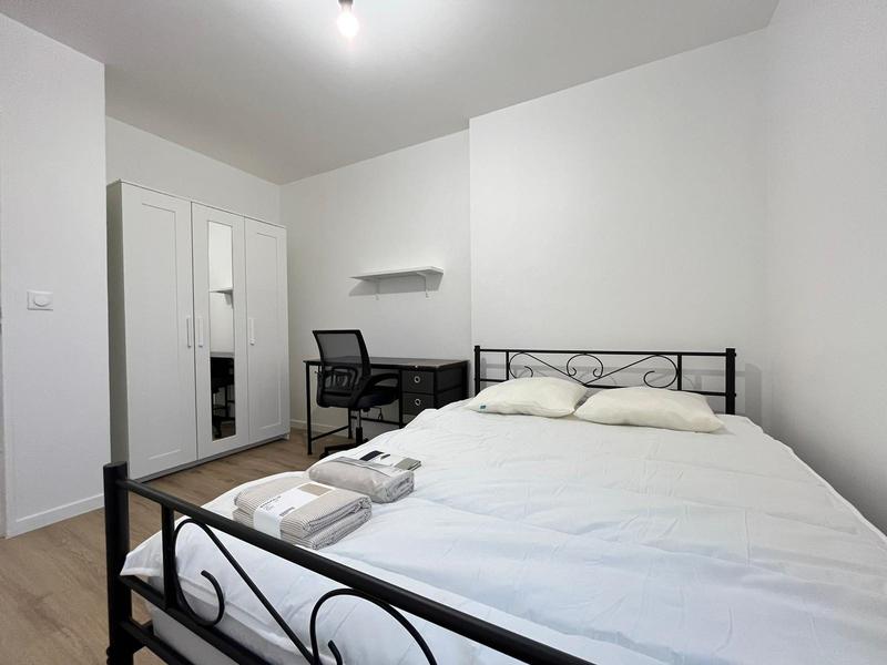 Appartement - 83 m² - 5 pièces