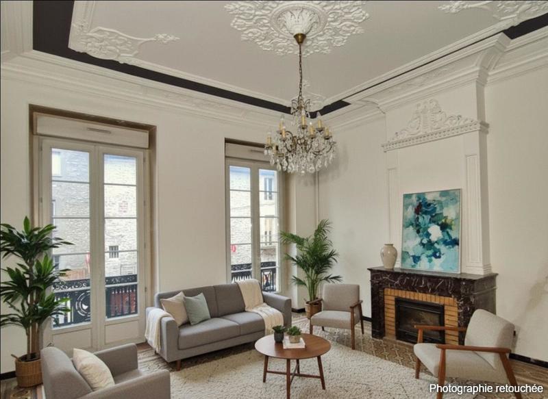 Appartement - 384 m² - 12 pièces