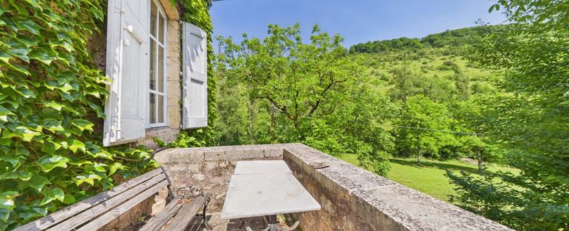 Demeure - 257 m² - 8 pièces