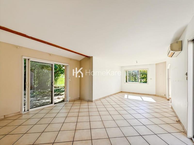 Maison - 96 m² - 5 pièces