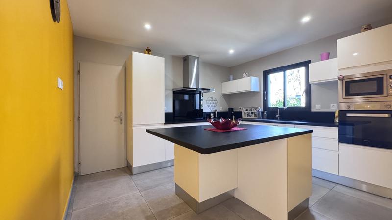 Maison - 107 m² - 4 pièces