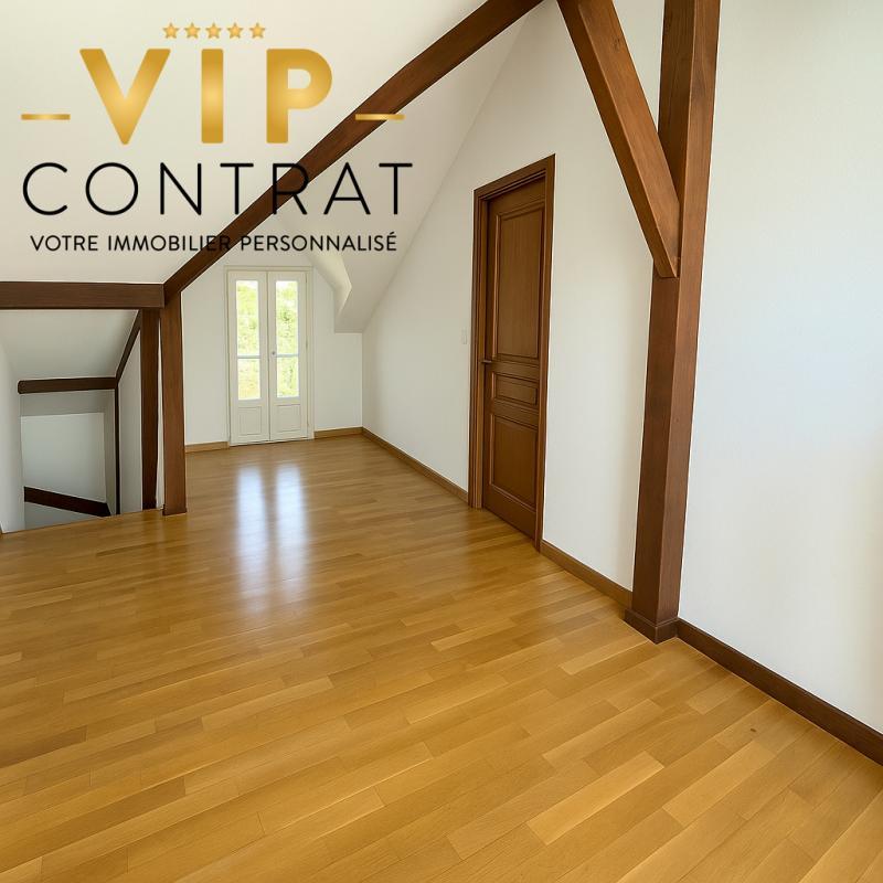 Demeure - 264 m² - 9 pièces