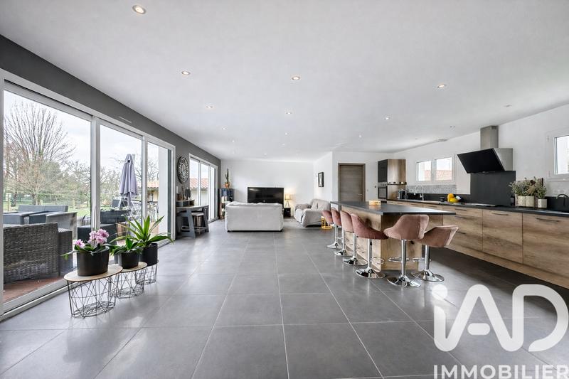 Maison - 124 m² - 4 pièces