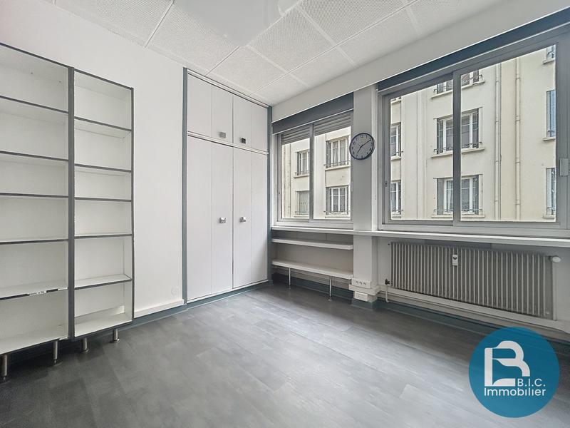 Bureau - 45 m² - 3 pièces