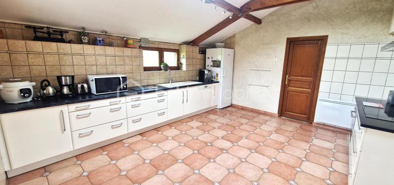 Longère - 275 m² - 9 pièces