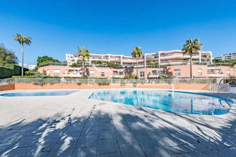 Appartement - 134 m² - 4 pièces