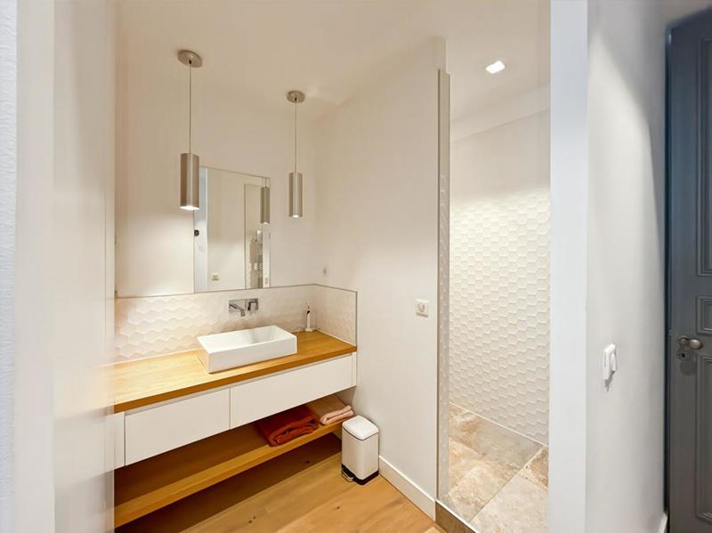 Appartement - 207 m² - 4 pièces