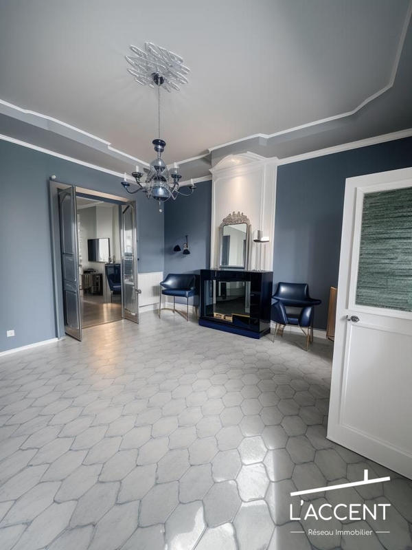 Appartement - 122 m² - 5 pièces