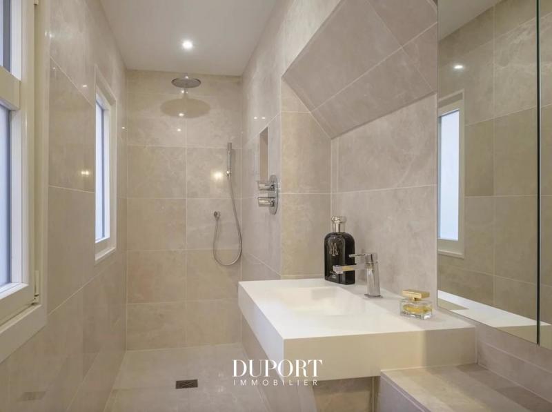 Appartement - 145 m² - 4 pièces