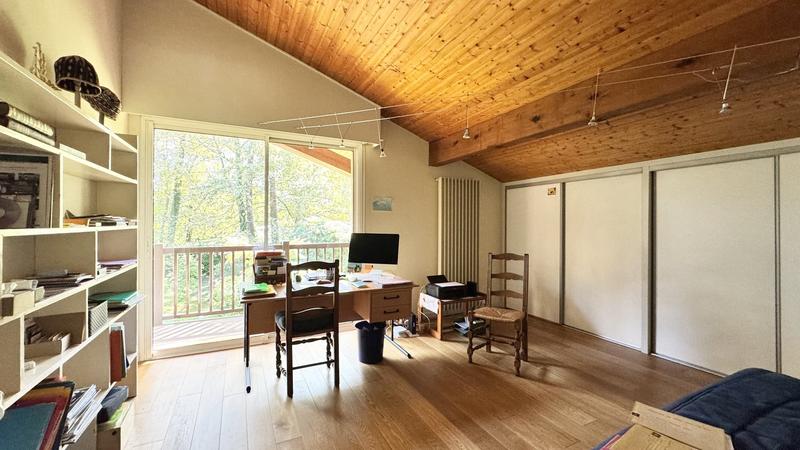 Maison d'architecte - 212 m² - 8 pièces