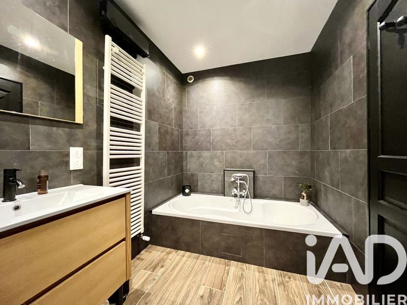 Maison - 154 m² - 7 pièces