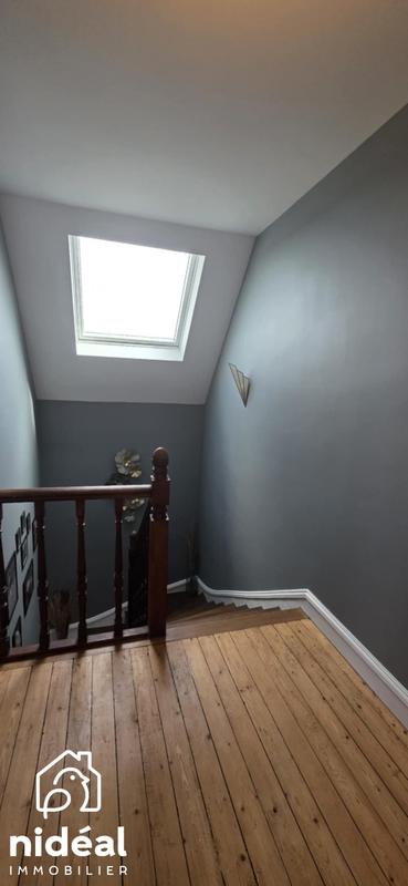 Maison - 178 m² - 8 pièces