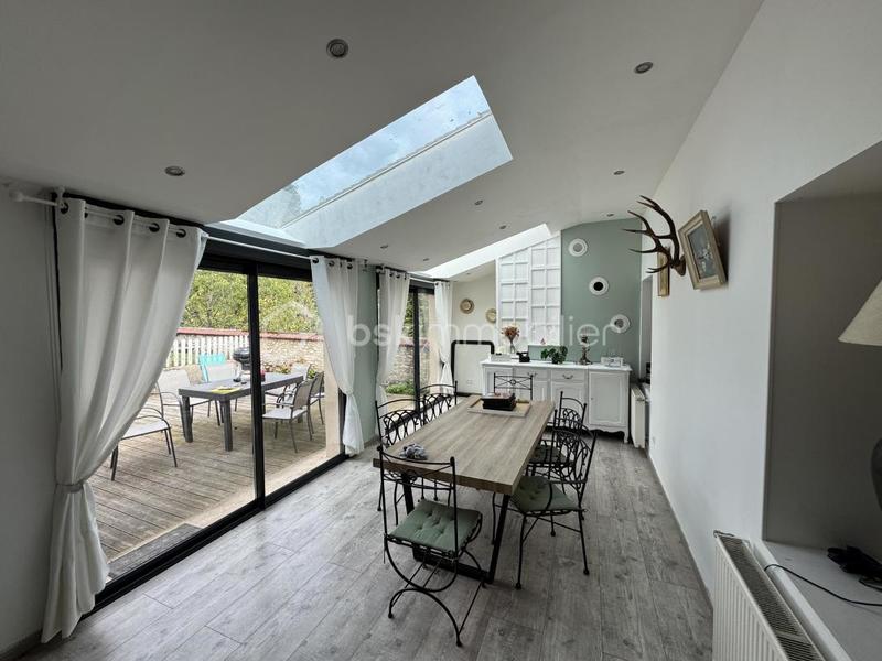 Maison - 145 m² - 6 pièces