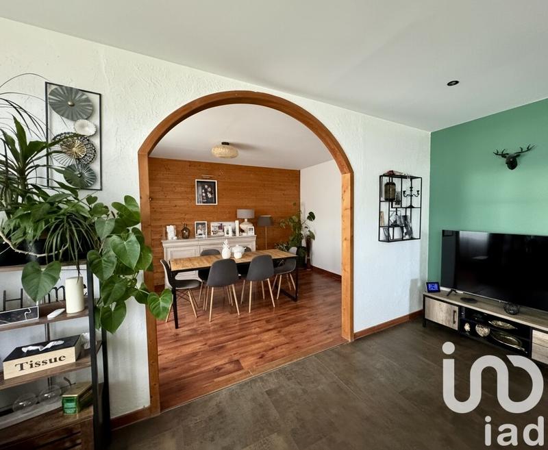 Maison - 200 m² - 8 pièces