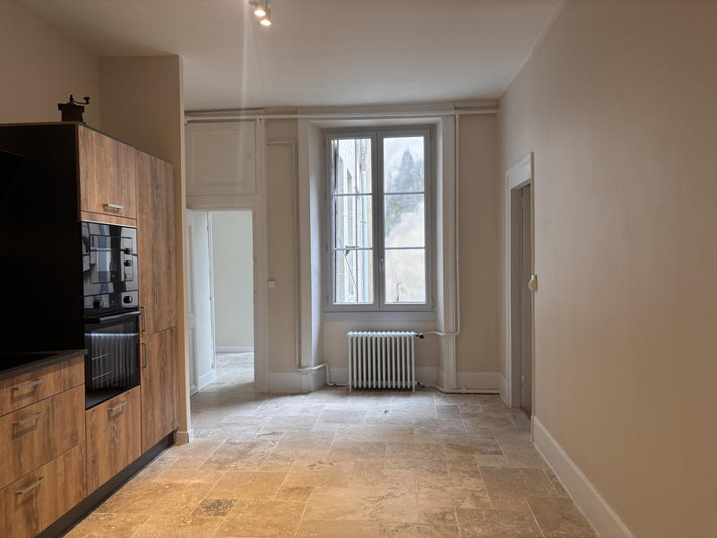 Appartement - 110 m² - 4 pièces