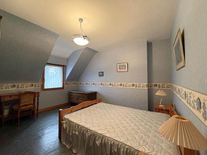 Maison - 140 m² - 8 pièces